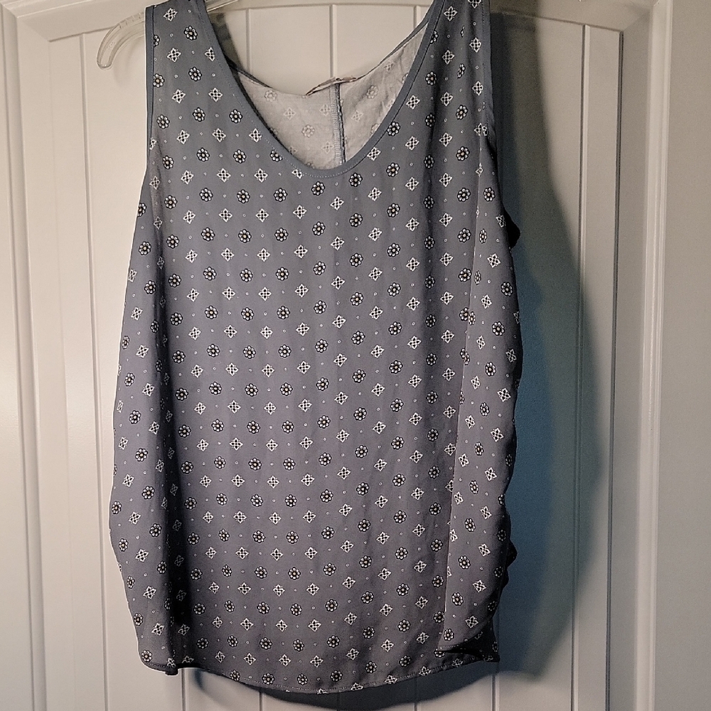 LOFT Gray Patterned Tank Top